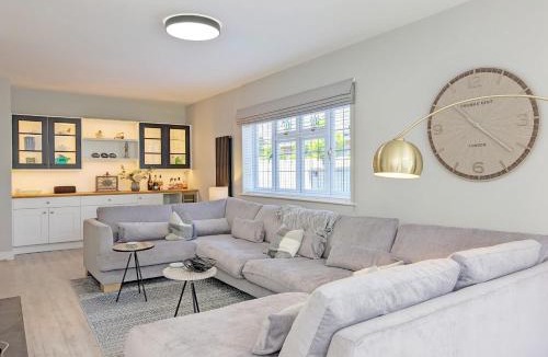 West Wittering House | One Elms Way - Sleeps 8 - West Wittering