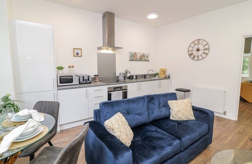 Peterborough Cottage | One