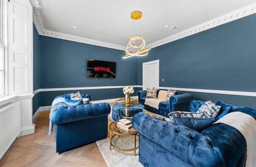 Bath Apartment | Opulent 4 Bed in Central Bath