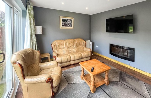 Etchinghill Apartment | Orcadians