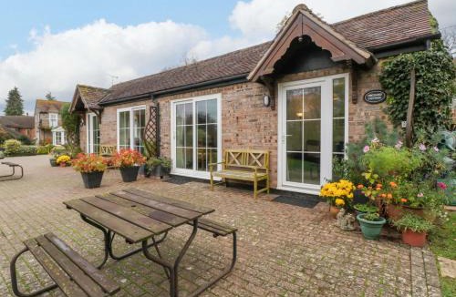 Gloucester House | Orchard Cottage