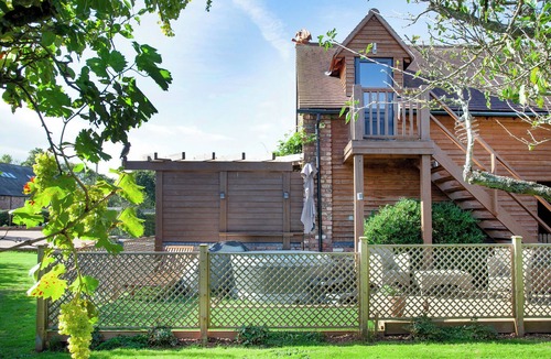 Bilbrook Cottage | Orchard View-UK40871