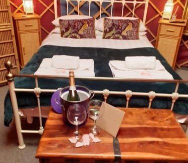 Weston-super-Mare Other | Orchard View Yurt & Hot Tub Somerset