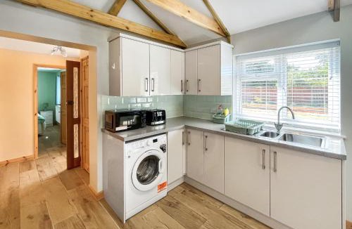 Lydd House | Parade - Uk49713