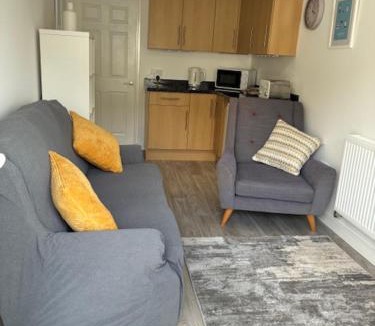 Redruth Apartment | Park Rd