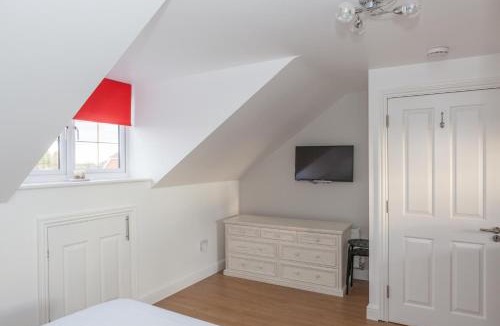 Lydiard Millicent Apartment | Park View Studio - Lydiard Millicent Swindon Wiltshire