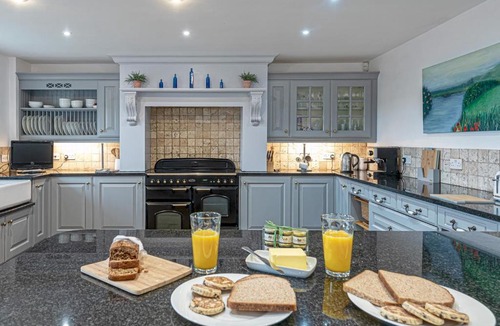 Moelfre House | Pass the Keys Spacious Historic Cottage minutes from Coast