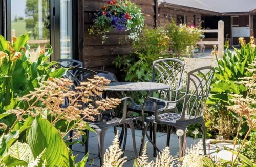 Bedford House | Peace and tranquility. 10 mins from Bedford, 15 mins from Milton Keynes