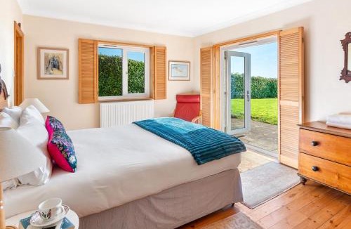Mylor Bridge House | Peaceful cottage with views - Fairview Cottage