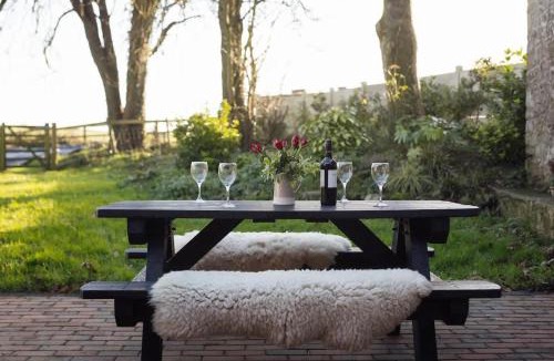 Haverfordwest House | Peaceful Pembrokeshire Farm Cottage with Hot Tub