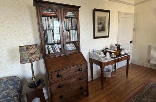 Ely Bed & Breakfast | Peacocks Tearoom and Fine B and B