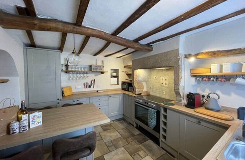 Stoney Middleton House | Peak District Retreat · Hope Valley · Dogs Welcome
