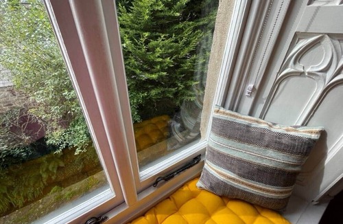 Stoney Middleton House | Peak District Retreat · Hope Valley · Dogs Welcome