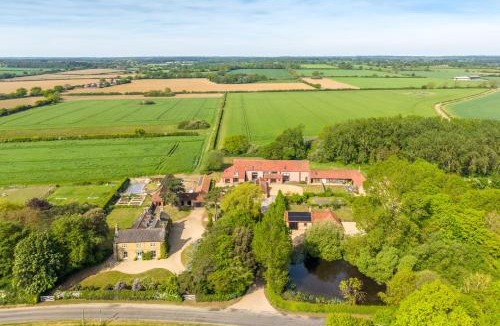 Tittleshall House | Peak Hall