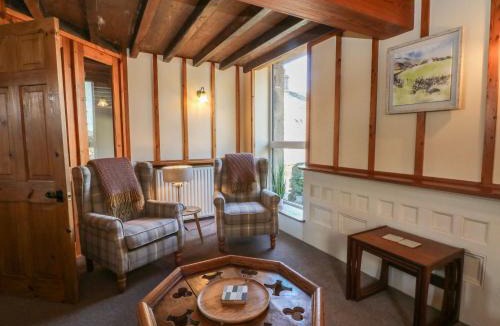 Longnor House | Pearls Farm One