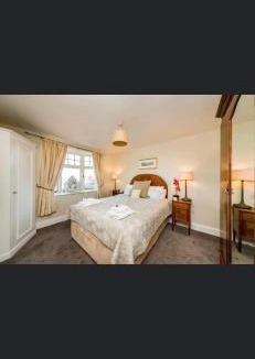 Sandsend House | Pebble Apartment