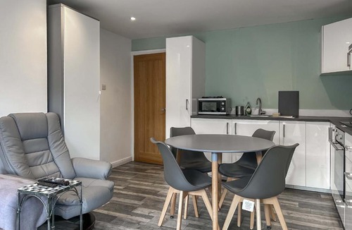 Peebles Apartment | Peebles Apartment