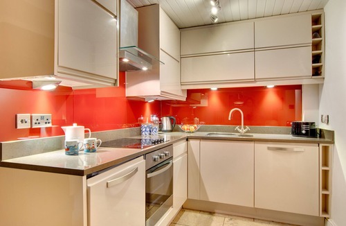Craster House | Pegasus Cottage - Three Bedroom House, Sleeps 6
