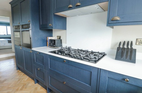 Amlwch House | PENGARNEDD, pet friendly, luxury holiday cottage in Amlwch