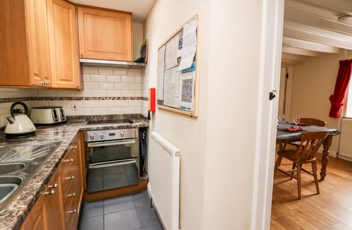 Capel Bangor House | Penlon, Capel Bangor