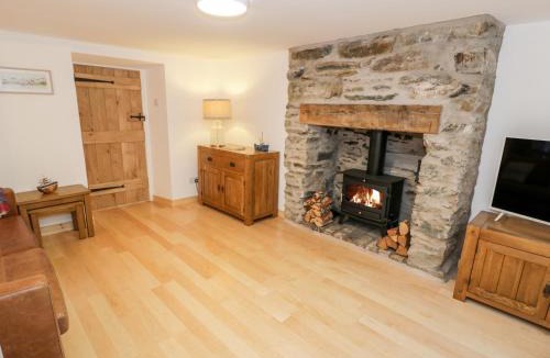 Holyhead House | Pentowyn