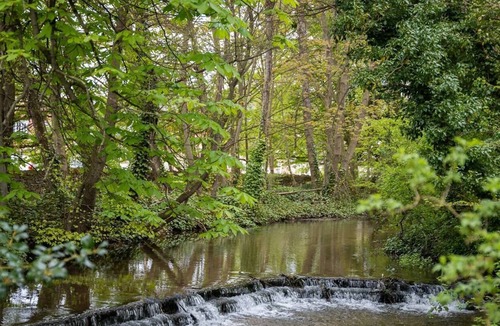 Thornton Dale Apartment | Perfect Pad for Two in Pretty Village Location/Pass the Keys