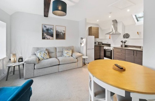 Thornton Dale Apartment | Perfect Pad for Two in Pretty Village Location/Pass the Keys