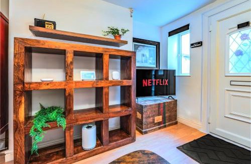 Saint Paul's Apartment | Pet-friendly flat w/garden patio & smart tv