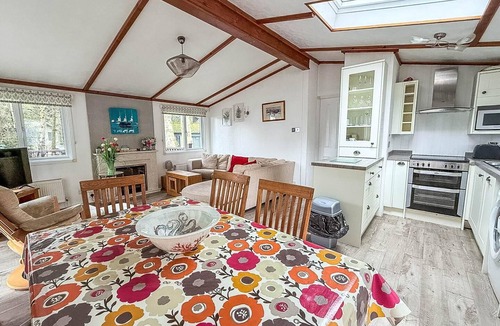 Corton Cabin | Pet friendly, luxury lodge with decking in Suffolk near the beach ref 32108A