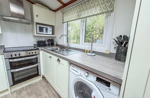 Corton Cabin | Pet friendly, luxury lodge with decking in Suffolk near the beach ref 32108A