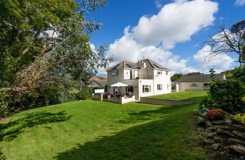 Isle of Purbeck Apartment | Peveril House, Spacious Eco-friendly Holiday Home