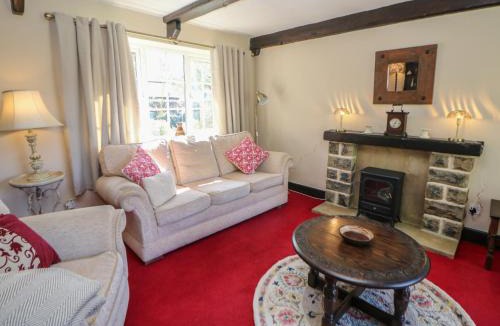 Hathersage House | Pine Cottage