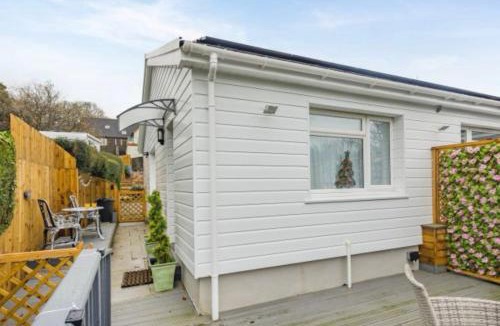 Wiseman's Bridge Apartment | Pinecroft