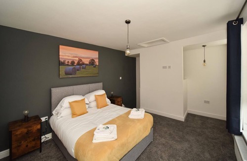 Macclesfield Apartment | Pinfold Suite - Chester Road Apartments by Premier Serviced Accommodation