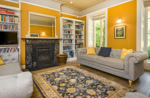 Efailnewydd House | Plas Bodegroes