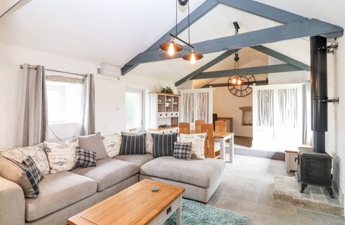 Redruth Cottage | POLGEAR VIEW, romantic, luxury holiday cottage in Redruth