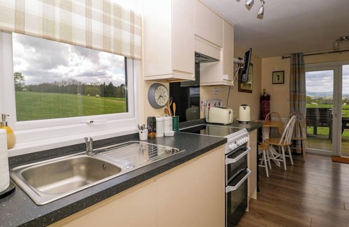 Usk Cottage | Poppy