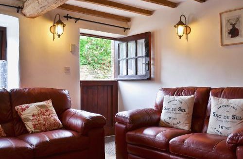 Lea House | Post Office Cottage