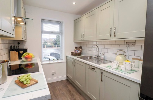 Great Ayton Cottage | POSTMAN’S LODGE, pet friendly, with a garden in Great Ayton