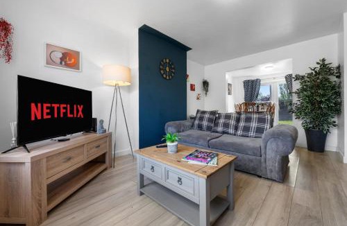 Binley House | Practical Stays for Serious Workdays