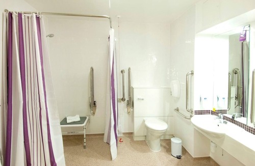 Cannock Hotel | Premier Inn Cannock - Orbital
