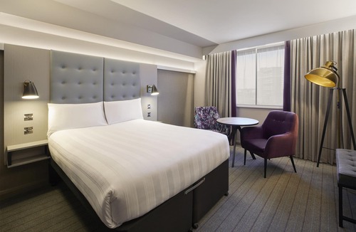 Pitchcombe Hotel | Premier Inn Evesham