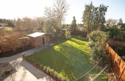 Reading Apartment | Premium Upper Apartment with Parking & Garden View