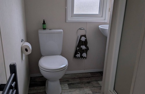 Llanasa Cottage | PRESTHAVEN - DENBIGH DUNES, pet friendly, with a garden in Prestatyn