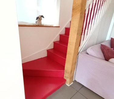 Haslemere House | Prestwick Oak Sleeps 8 Main House with Separate Oak Framed Barn Studio Rural