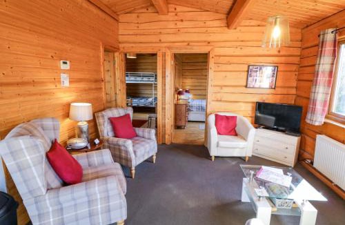 Offenham House | Primrose Lodge