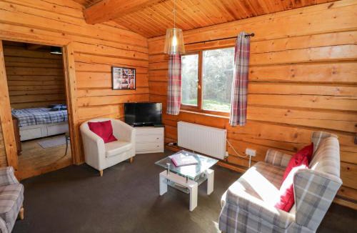 Offenham House | Primrose Lodge
