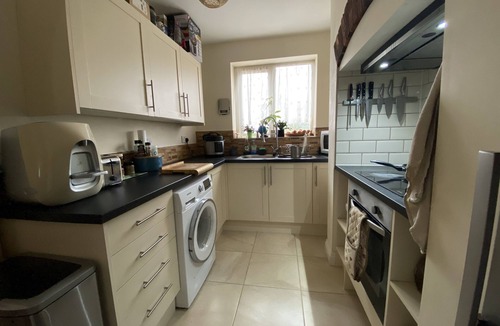 Fenny Stratford House | Private Double room in a shared House, Bletchley, MK2