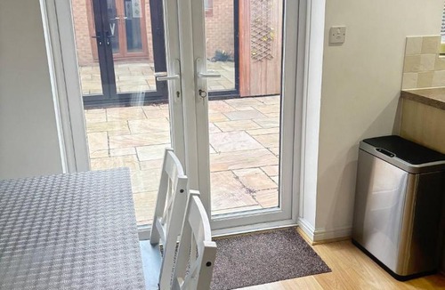 Wigan House | Private Hydro pool, Double Bed TV, Bathroom - Other areas part Pvt shared home