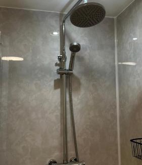 Tilbury House | Private Modern suite